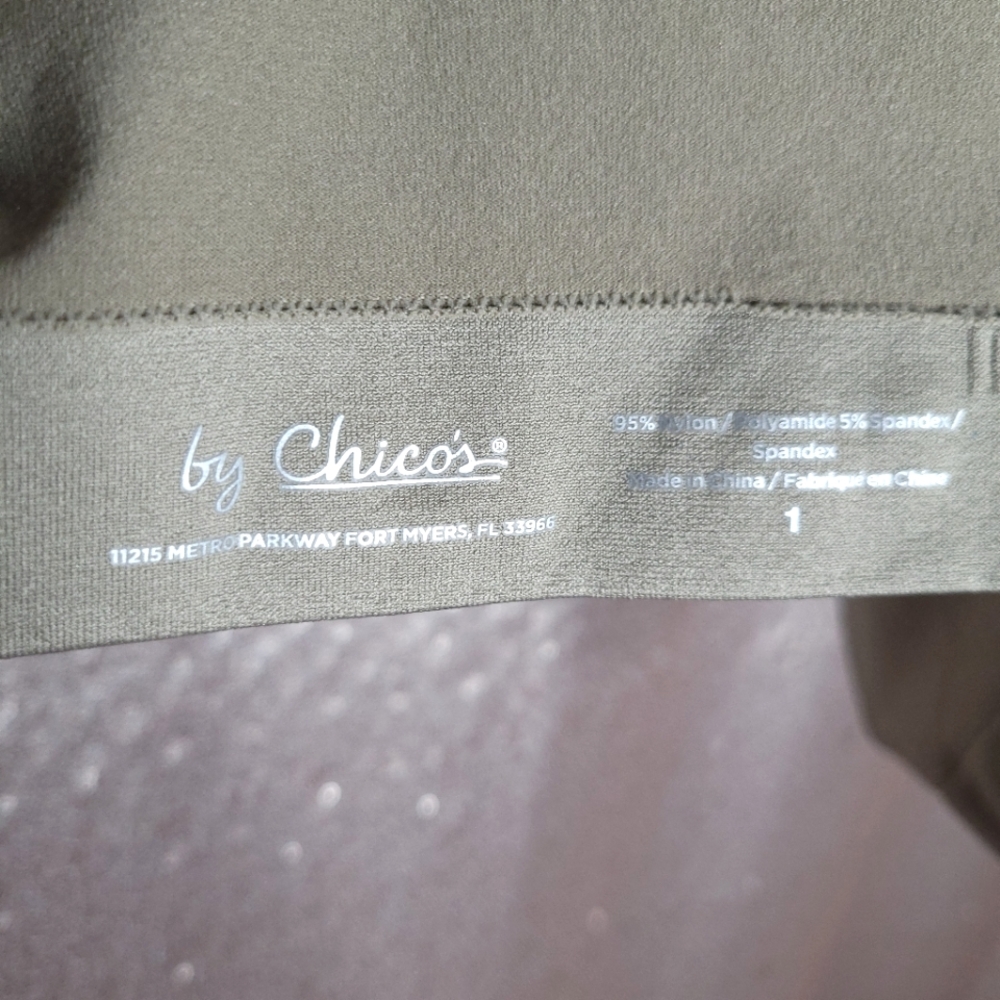 Chico's Euc Size 1 (Medium) Soft Warm Gray Revers… - image 7